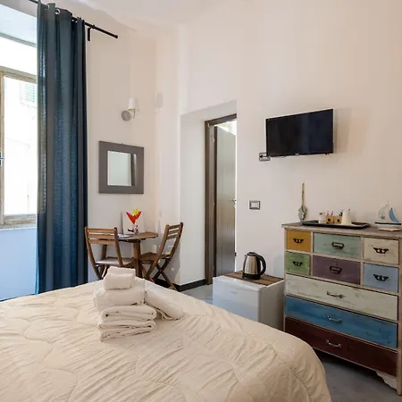 Pensjonat Porta Marina 2*