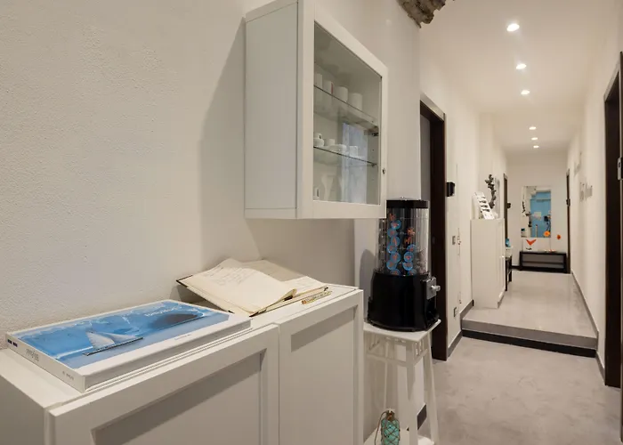 Porta Marina בית הארחה לה ספציה