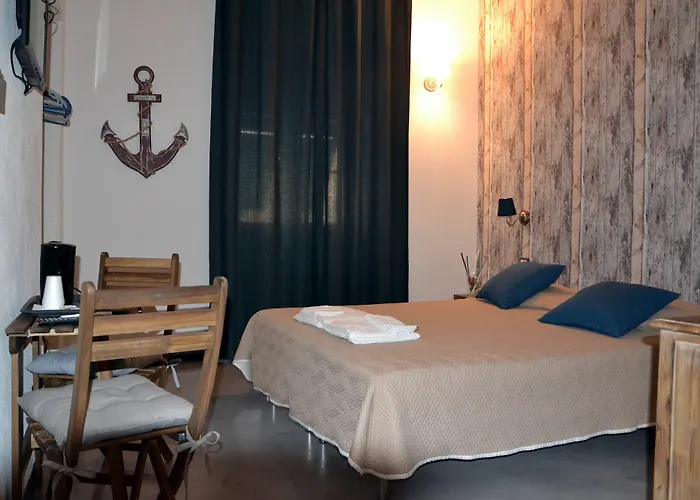 Porta Marina בית הארחה לה ספציה