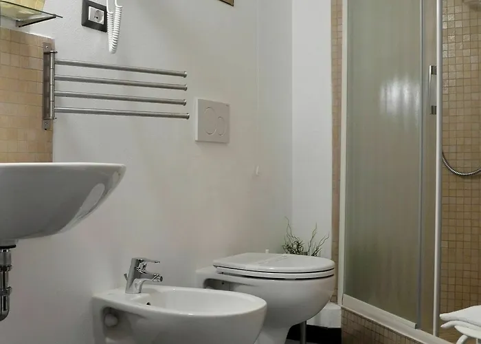 Porta Marina בית הארחה 2*